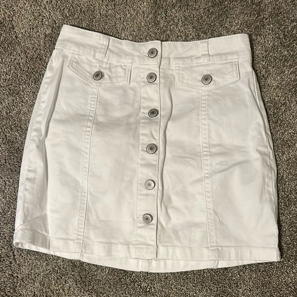 SO white button skirt